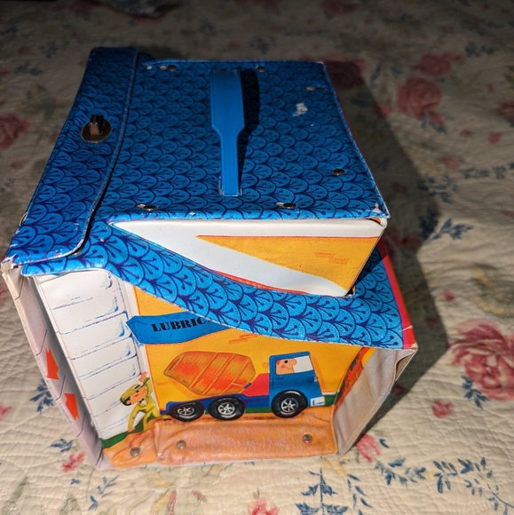 Vintage, Rare "Ideal" Toy 1960's Service Center and Truck Depot - Picture 8 of 11